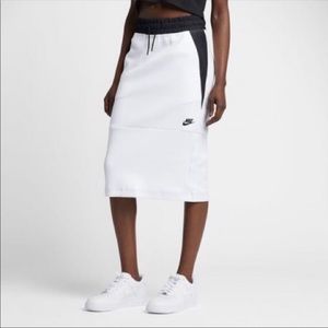 Women’s Nike skirt size small